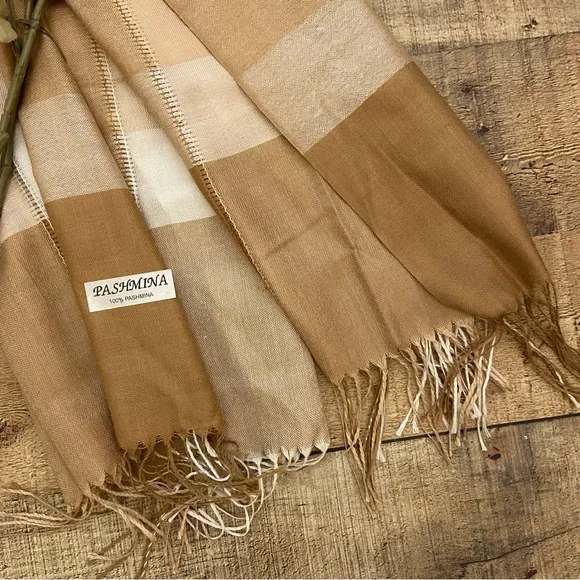 PASHMINA Scarf in Wide Warm Color Plaid - Picture 3 of 11